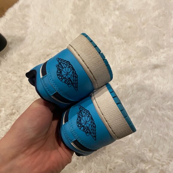 Nike Air Jordan 1 Low UNC Powder Blue Sneakers, Size 6Y / 7.5W  553560-144 - Picture 7 of 7